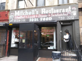 Mitchell's Soul Food food