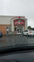 Papa Johns Pizza outside