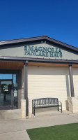 The Magnolia Pancake Haus outside
