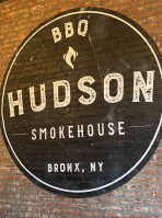 Hudson Smokehouse inside
