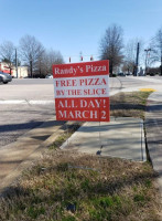 Randy's Pizza outside
