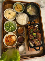 Moa Korean Bbq food