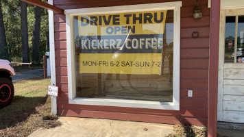 Kickerz Coffee outside