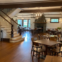 The 1850 House At Silo Point Country Club Southbury food