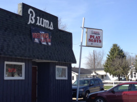 Bum's Grill food