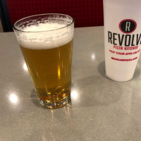 Revolve Pizza Kitchen food