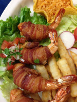 Mariscos Puerto Angel food