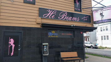 Hi-beams Go-go Lounge food