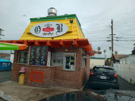 Roberto's Taco Shop Ocean Beach outside