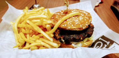Burger 21 food