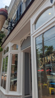 Stam's Luncheonette outside