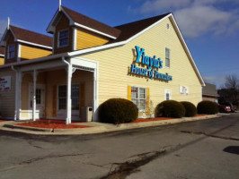 Yiayia's House Of Pancakes outside