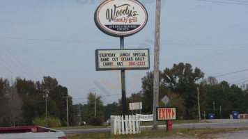 Woody's Steakhouse/seafood And Grill food