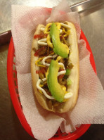 Fernandez Hot Dogs food