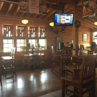 Montana's BBQ Bar Thunder Bay inside