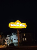 Weiner King outside