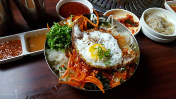Yakiniq Korean Bbq food
