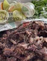 Taquería Nuevo León food