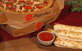 Pizza Hut food