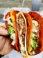 El Papi Real Street Tacos. food
