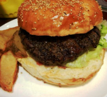 Queens Burgers food