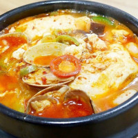 Flow Korean Kitchen food