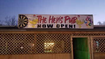 The Hen's Pub food