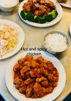 Seng Ling Chinese Kitchen food