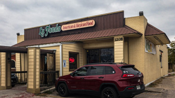 Taqueria La Fonda outside