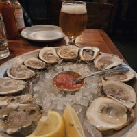 Albany Ale And Oyster food