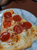 Salt Springs Pizza food