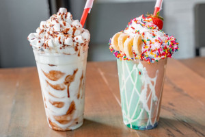 Philly Burgers And Shakes food