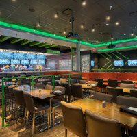 Dave Buster's Brooklyn Atlantic Center food