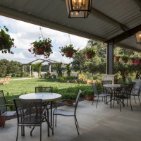 Carter Creek Tasting Room inside