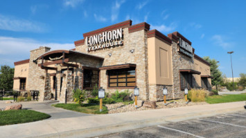 Longhorn Steakhouse Omaha West Omaha outside