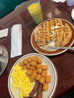 Flo's Coffee Shop food