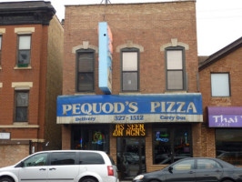 Pequod's Pizza outside