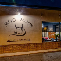 Moo Moo's Italian Steakhouse food