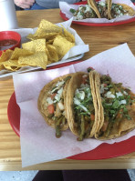 Tacos El Cuñado food