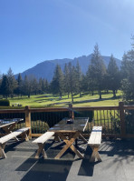 Mount Si Golf Course inside
