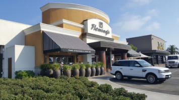 Fleming’s Prime Steakhouse & Wine Bar outside