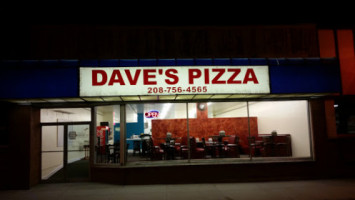 Dave's Pizza food
