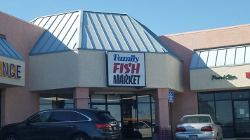 Family Fish Market outside