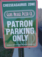 Glass Nickel Pizza Co. – Green Bay food