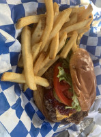 Blue 42’s Burger And Wingery food