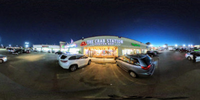 The Crab Station Walnut Dallas outside