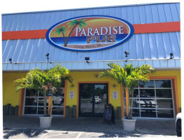 Paradise Pub outside