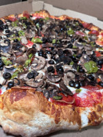 Mario's Pizzeria 4th And Montano food