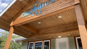Charlotte's Cafe food