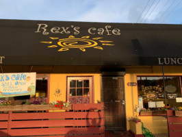 Rexs Cafe outside